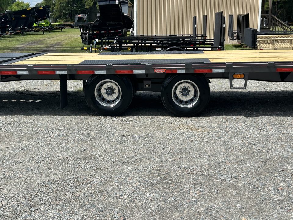 New 2027 Diamond C FMAX212 Flatbed Trailer, 30ft Deck + 5ft Dovetail =35ft, 12K Axles, Max Ramps, Hydraulic Jacks