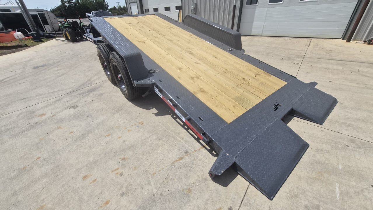 New 2026 Horizon Trailers HET 24' x 82" x 25" BP 21K TILT Equipment Trailer