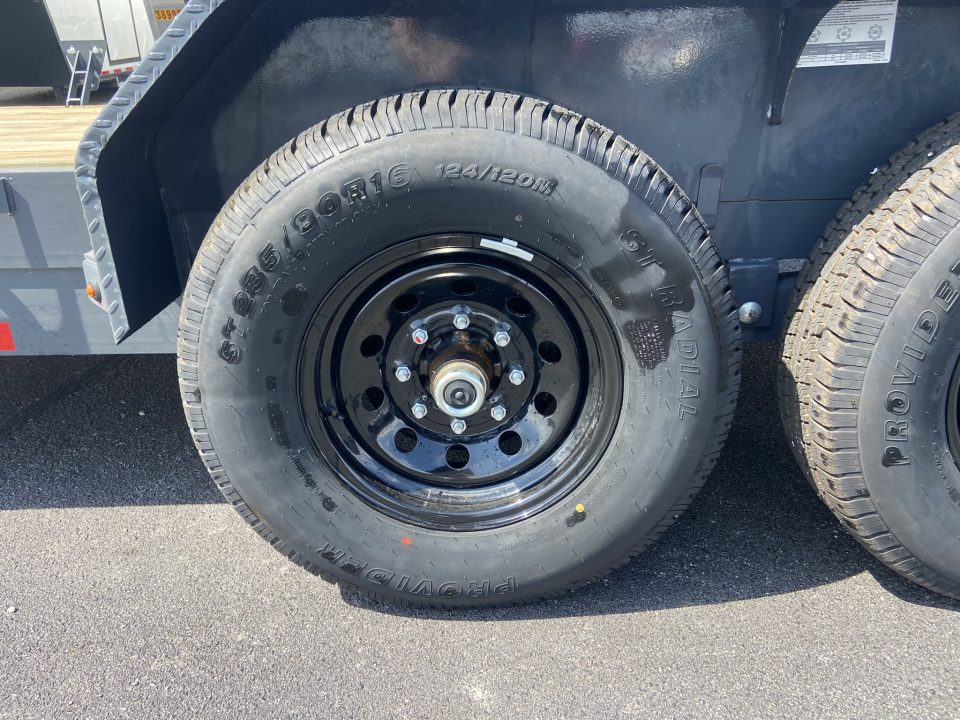 New Lamar 83"X20' H6 - 14K Equipment Trailer