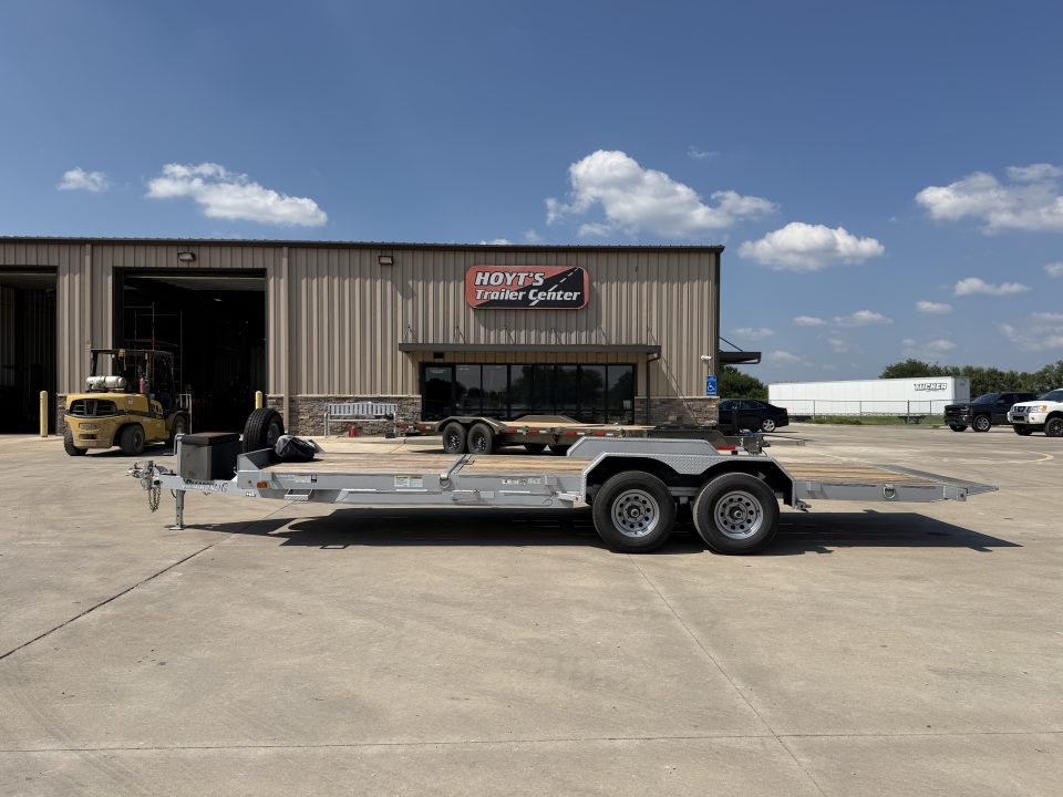 Used 2018 Diamond C Trailers HDT207 Tilt Trailer