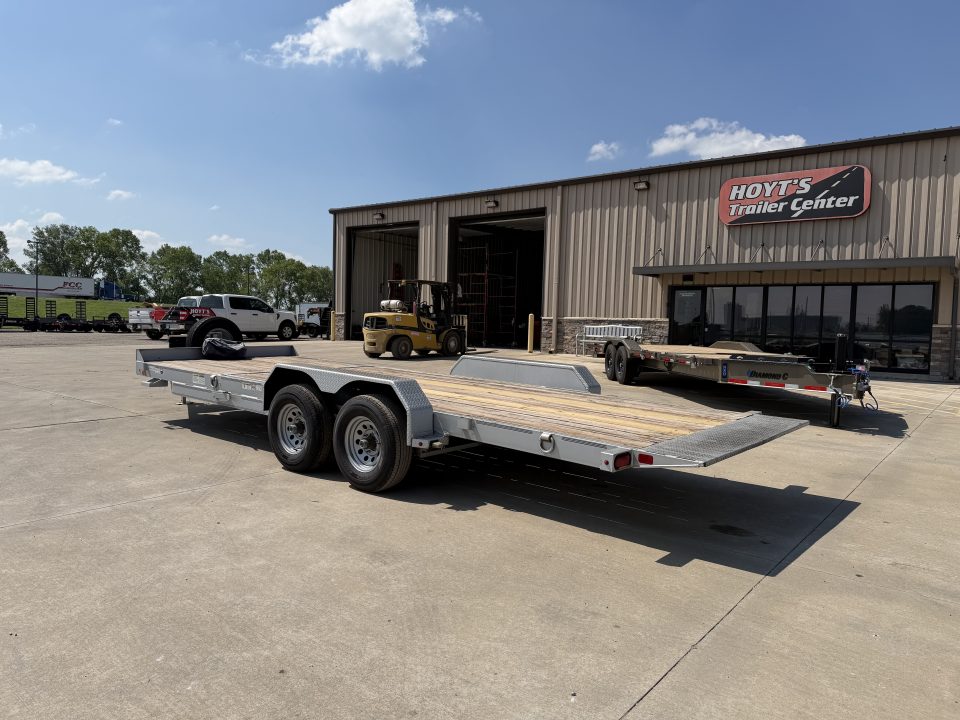 Used 2018 Diamond C Trailers HDT207 Tilt Trailer