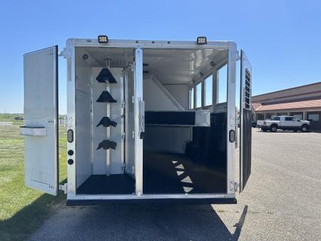 Used 2014 Lakota 4H 13' LQ Horse Trailer