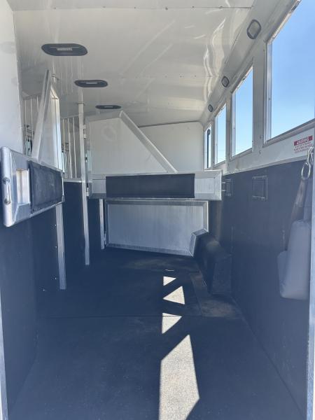 Used 2014 Lakota 4H 13' LQ Horse Trailer