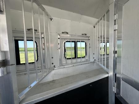 Used 2014 Lakota 4H 13' LQ Horse Trailer