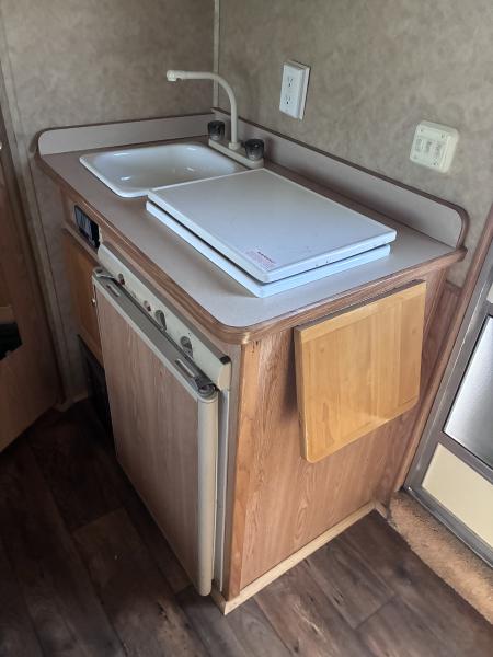 Used 2003 Silver Star 3H LQ Horse Trailer