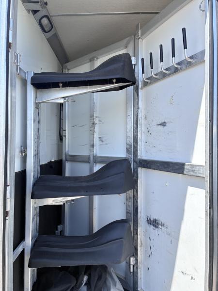 Used 2003 Silver Star 3H LQ Horse Trailer