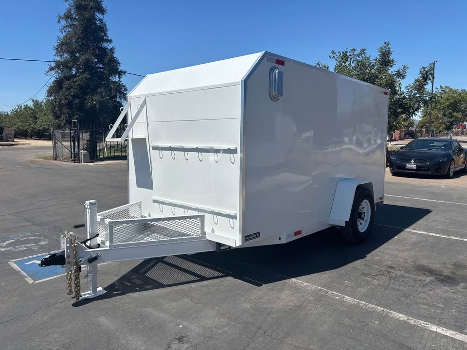 New 2026 TRU GARDEN ENCLOSED LANDSCAPE TRAILER