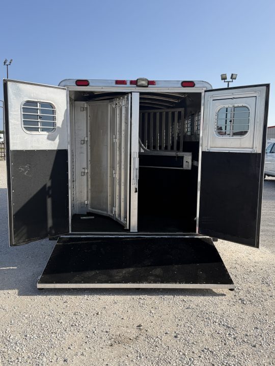 Used 2002 4-Star 4 Horse Gooseneck Horse Trailer