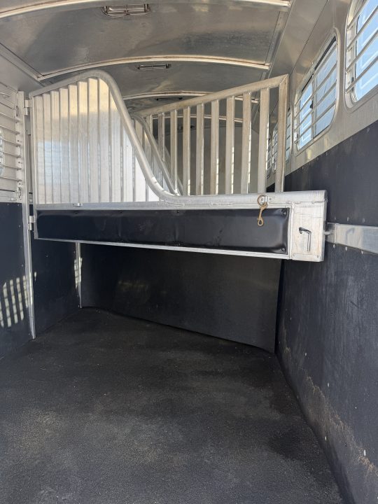 Used 2002 4-Star 4 Horse Gooseneck Horse Trailer