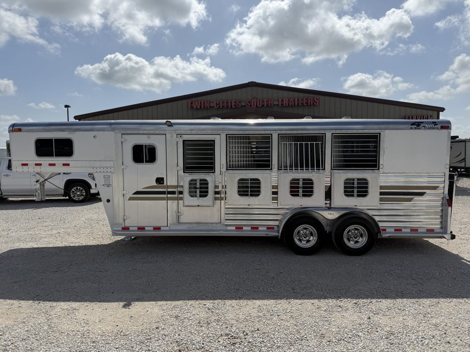 Used 2002 4-Star 4 Horse Gooseneck Horse Trailer