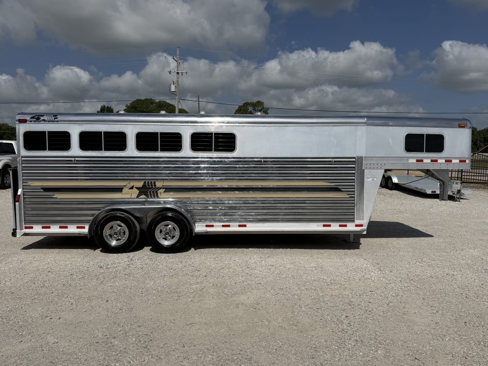 Used 2002 4-Star 4 Horse Gooseneck Horse Trailer