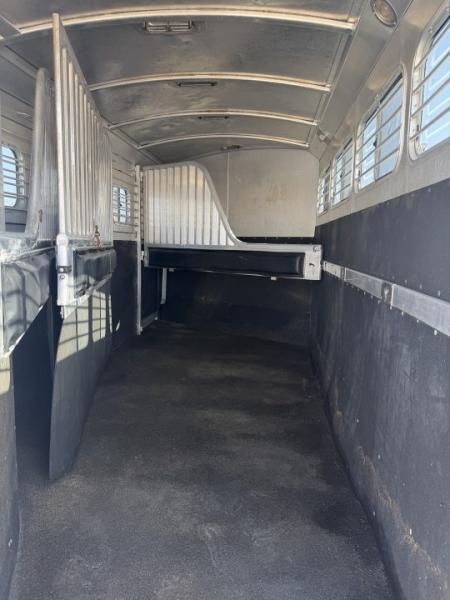 Used 2002 4-Star 4 Horse Gooseneck Horse Trailer
