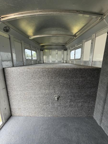 Used 2002 4-Star 4 Horse Gooseneck Horse Trailer