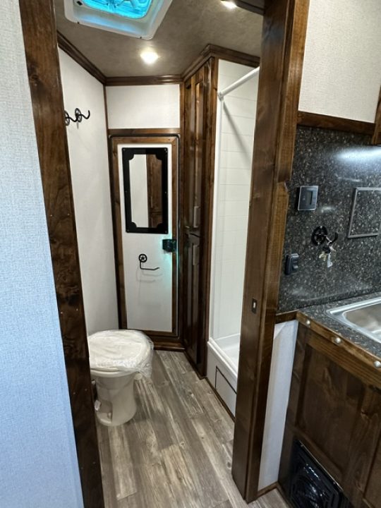 New 2027 Trails West 7x7 LQ Sierra 4 Horse