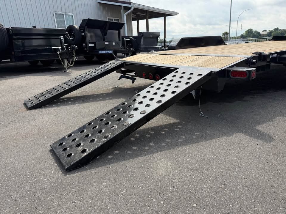 New ETB 83X20 (18+2) 10K EQUIPMENT TRAILER - BLACK