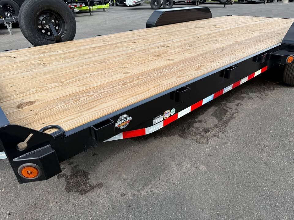 New ETB 83X20 (18+2) 10K EQUIPMENT TRAILER - BLACK