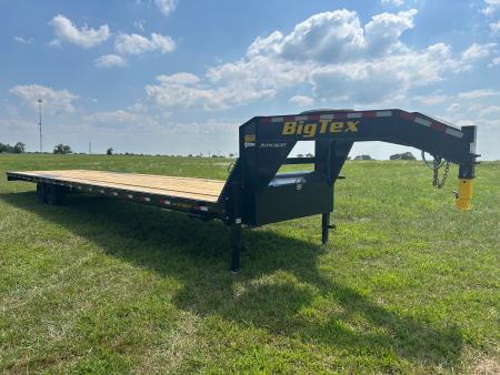 New 2027 Big Tex 102x40 Tandem 17.5K GN Straight Deck w/ Slide In Ramps