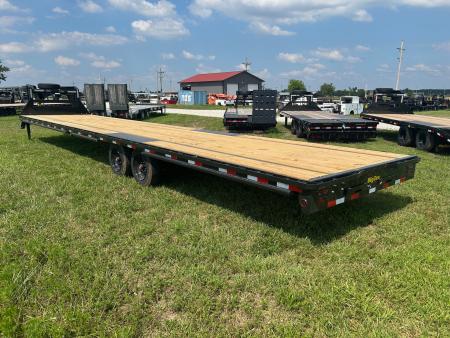New 2027 Big Tex 102x40 Tandem 17.5K GN Straight Deck w/ Slide In Ramps