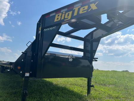 New 2027 Big Tex 102x40 Tandem 17.5K GN Straight Deck w/ Slide In Ramps