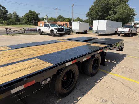 New #390570 2027 LOAD TRAIL GP 32 X 102 DUAL TANDEM LOW-PRO 24K GOOSENECK W/ MAX RAMPS