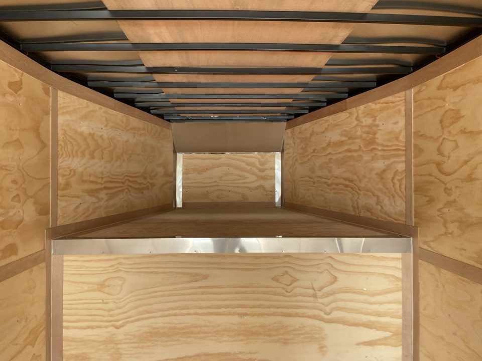 New United UXGN-8.546 Car Trailer