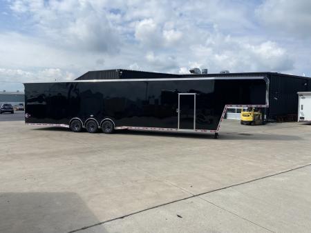 New United UXGN-8.546 Car Trailer