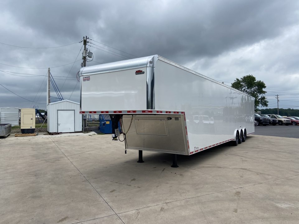 New United UXGN-8.5X48 Car Trailer