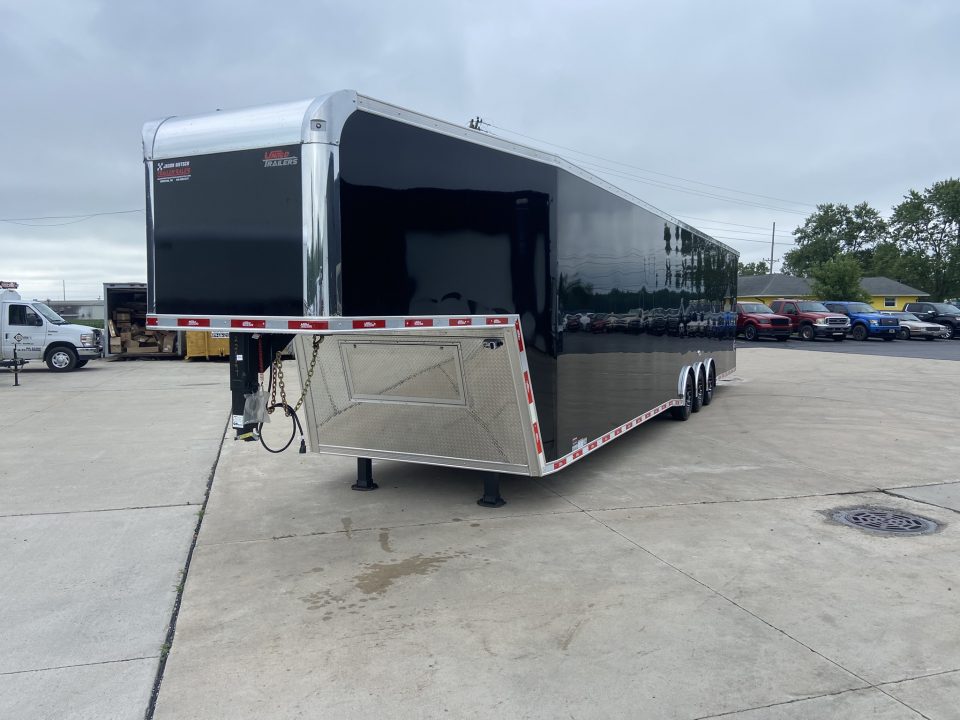 New United UXGN-8.546 Car Trailer