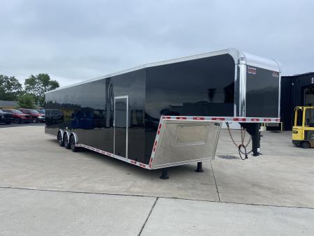 New United UXGN-8.546 Car Trailer