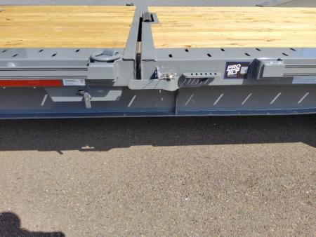 New 2026 Diamond C Trailers HXD208 Tilt Trailer