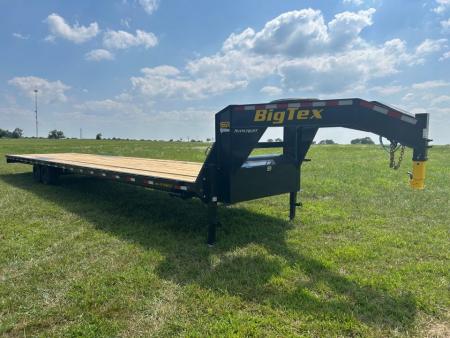 New 2027 Big Tex 102x40 Tandem 17.5K GN Straight Deck w/ Slide In Ramps