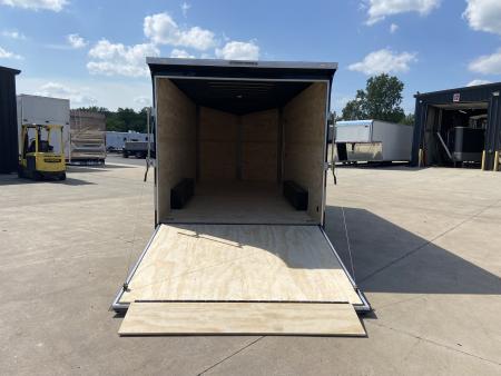 New United UJ-8.5X18 Enclosed Trailer