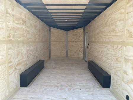 New United UJ-8.5X18 Enclosed Trailer