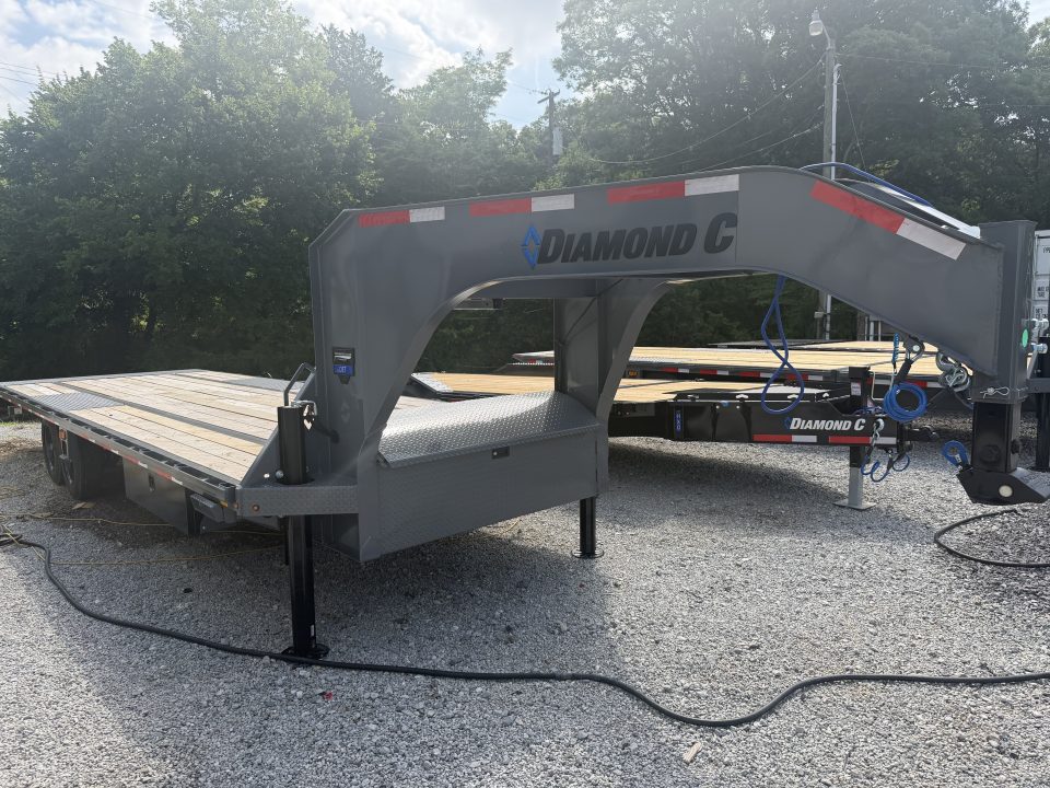 New 2026 Diamond C DET208 GOOSENECK DECK OVER POWER TILT ** ABS BRAKES** OAK FLOOR WIRELESS REMOTE HYDRO JACKS