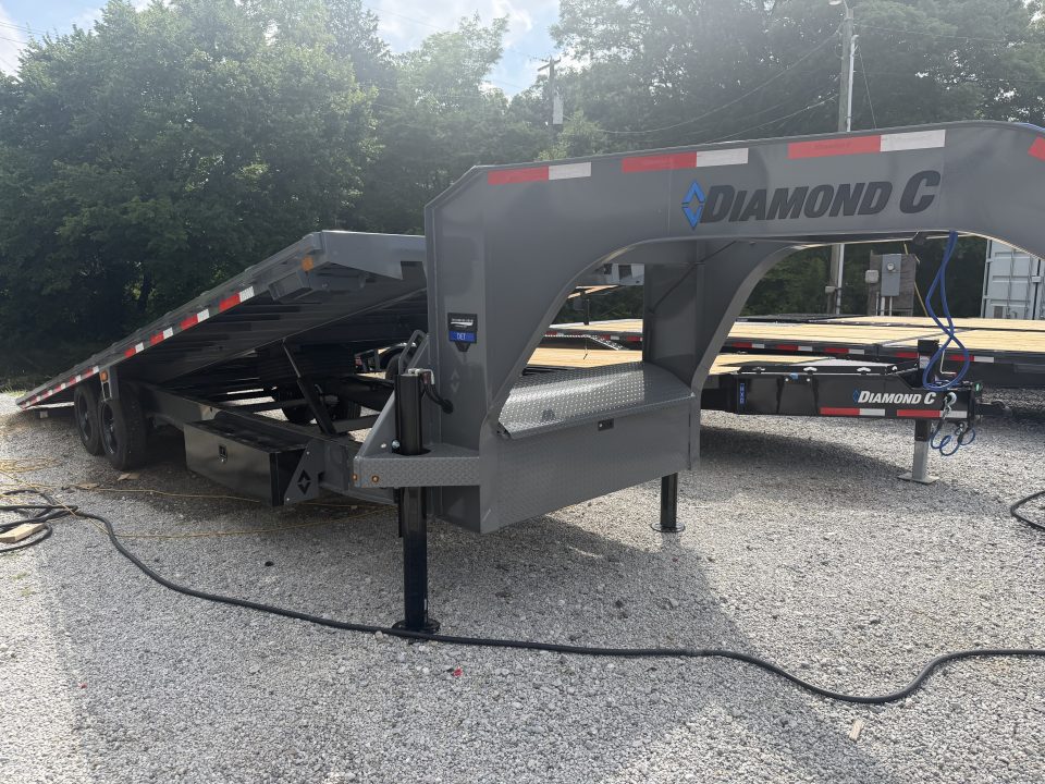 New 2026 Diamond C DET208 GOOSENECK DECK OVER POWER TILT ** ABS BRAKES** OAK FLOOR WIRELESS REMOTE HYDRO JACKS