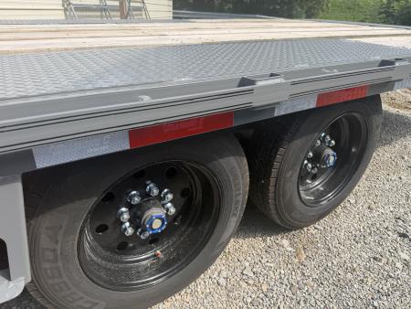 New 2026 Diamond C DET208 GOOSENECK DECK OVER POWER TILT ** ABS BRAKES** OAK FLOOR WIRELESS REMOTE HYDRO JACKS