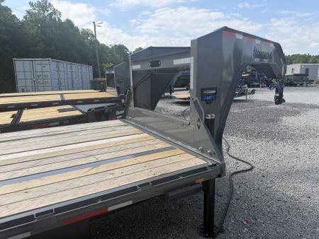 New 2026 Diamond C DET208 GOOSENECK DECK OVER POWER TILT ** ABS BRAKES** OAK FLOOR WIRELESS REMOTE HYDRO JACKS