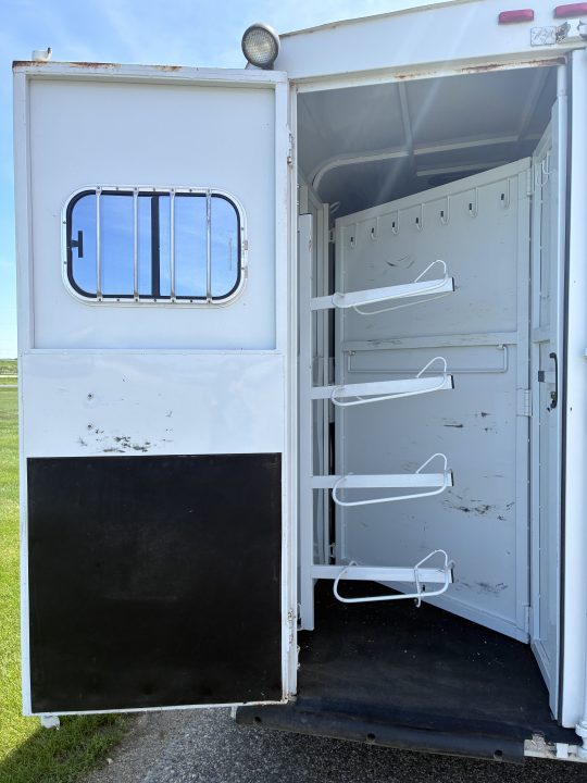 Used 2001 Trails West 4H LQ Horse Trailer