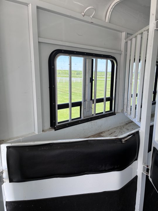 Used 2001 Trails West 4H LQ Horse Trailer