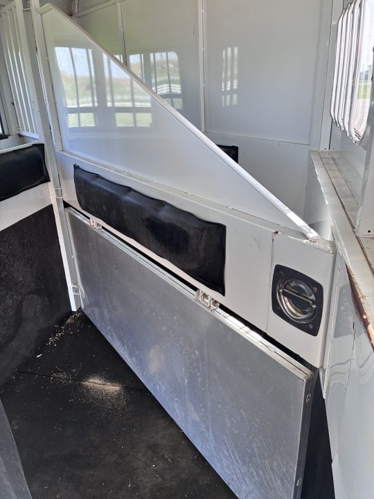 Used 2001 Trails West 4H LQ Horse Trailer