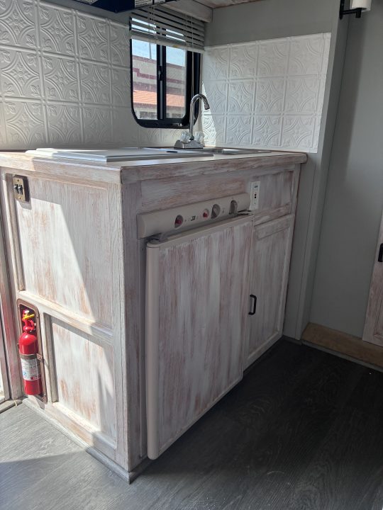 Used 2001 Trails West 4H LQ Horse Trailer