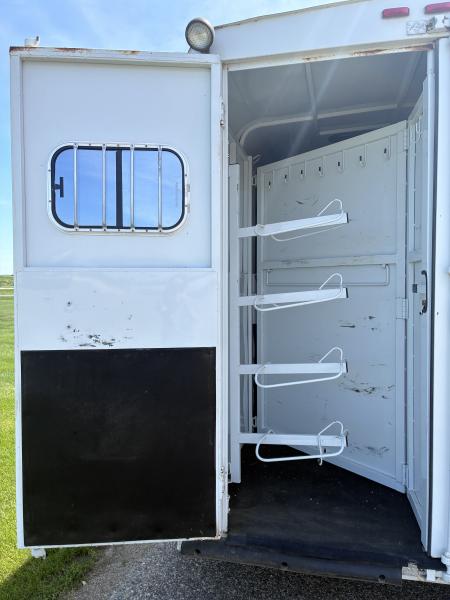 Used 2001 Trails West 4H LQ Horse Trailer