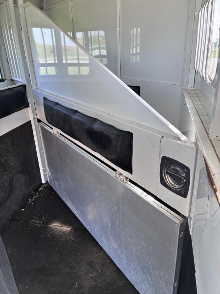 Used 2001 Trails West 4H LQ Horse Trailer