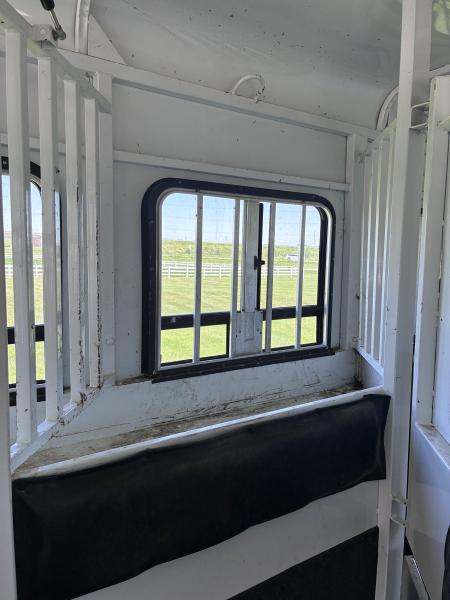Used 2001 Trails West 4H LQ Horse Trailer