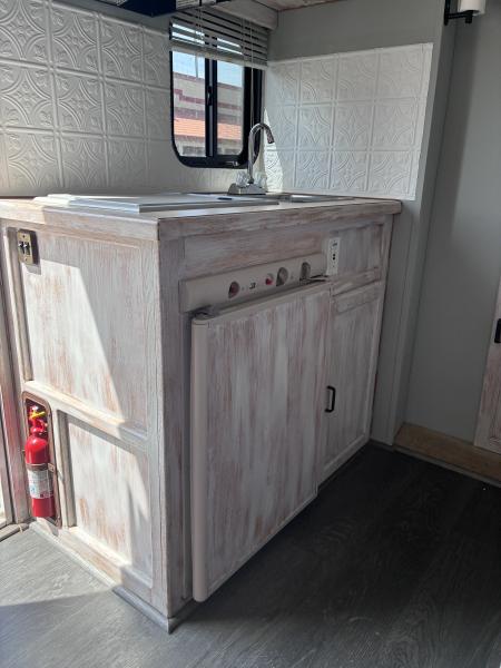 Used 2001 Trails West 4H LQ Horse Trailer