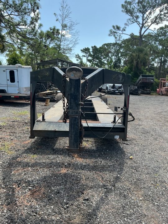 Used 2008 Kaufman Trailers Gooseneck 7x34 2/Car Hauler dual axle
