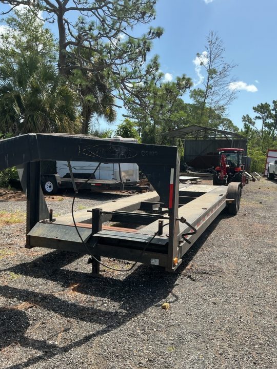 Used 2008 Kaufman Trailers Gooseneck 7x34 2/Car Hauler dual axle