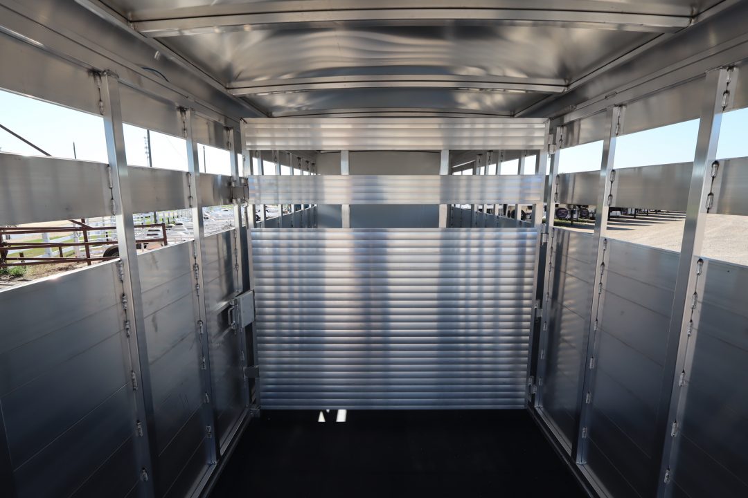 New 2027 Sundowner 24' Stock/Combo 4HR GN Horse Trailer