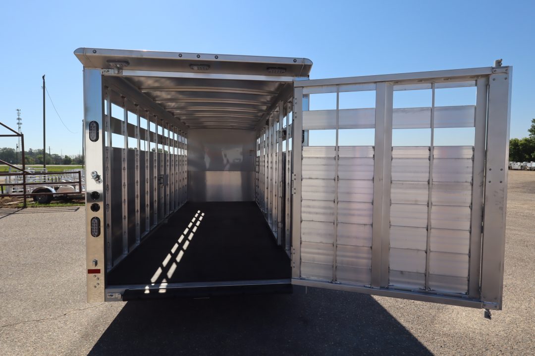 New 2027 Sundowner 24' Stock/Combo 4HR GN Horse Trailer