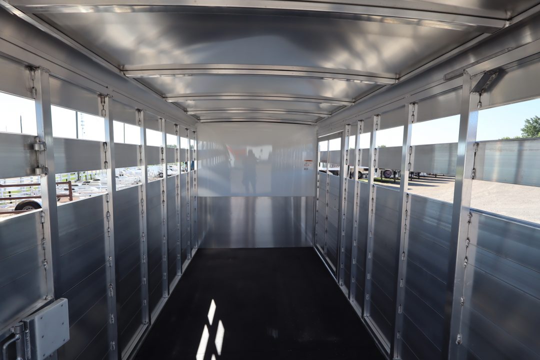 New 2027 Sundowner 24' Stock/Combo 4HR GN Horse Trailer
